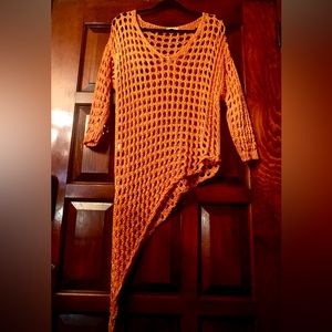 New NWT Made in Italy asymmetrical crocheted orange top size M
